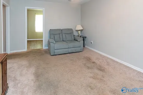 3208 Delia Lane NW Huntsville AL 35810