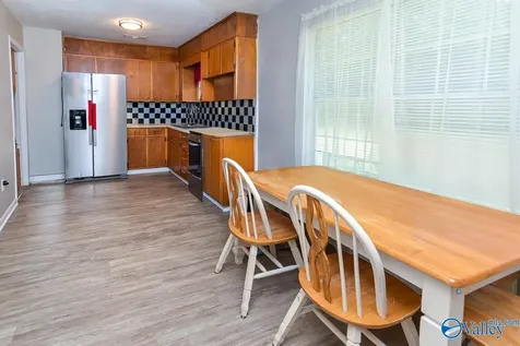 3208 Delia Lane NW Huntsville AL 35810