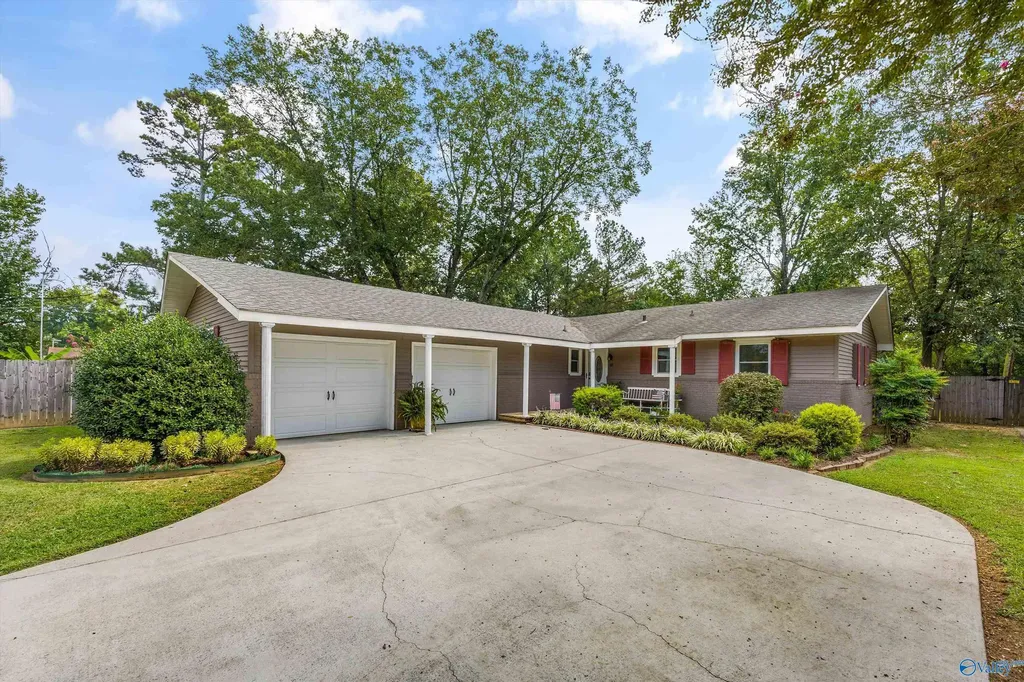 18 Sandra Lane Athens AL 35611