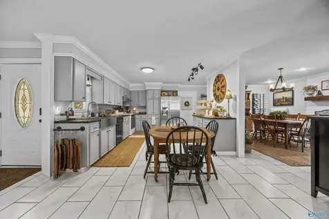 18 Sandra Lane Athens AL 35611