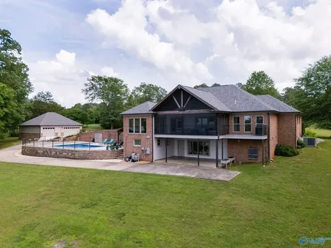 139 Summit Point Guntersville AL 35976