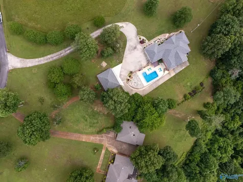 139 Summit Point Guntersville AL 35976
