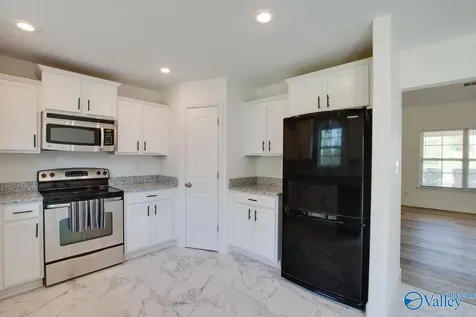 129 Bridge Crest Drive Harvest AL 35749