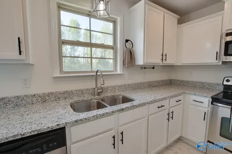 129 Bridge Crest Drive Harvest AL 35749