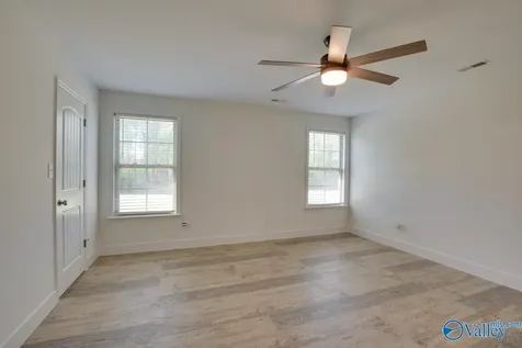 129 Bridge Crest Drive Harvest AL 35749