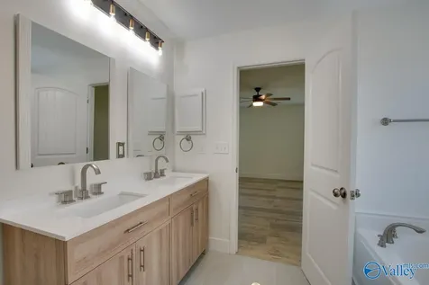129 Bridge Crest Drive Harvest AL 35749