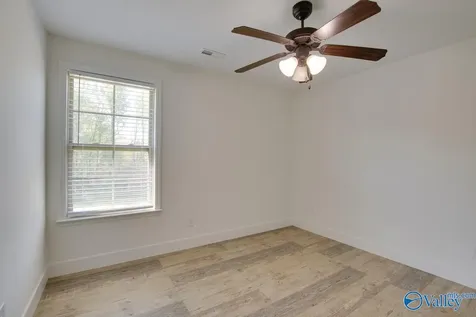 129 Bridge Crest Drive Harvest AL 35749
