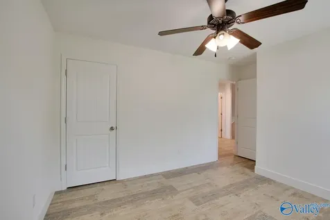 129 Bridge Crest Drive Harvest AL 35749
