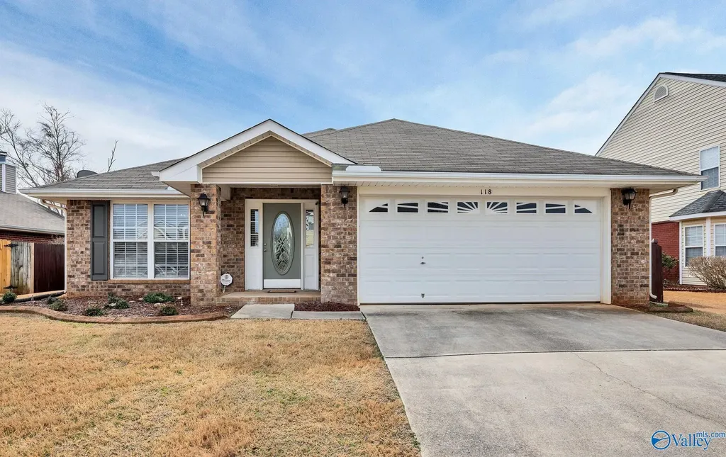 118 Cloverwood Drive SW Huntsville AL 35824