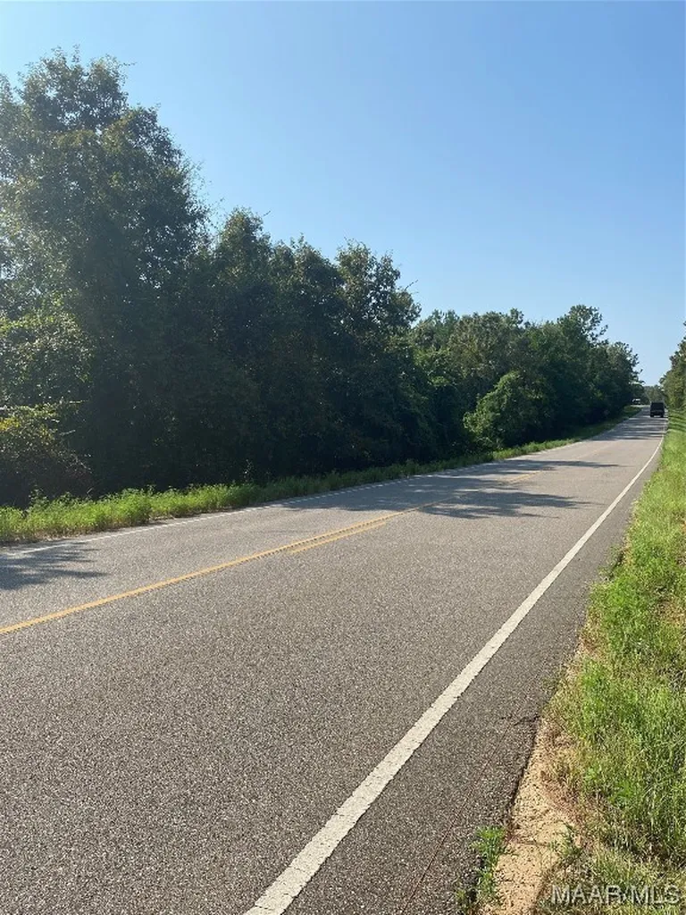 1744 County Road 57 Road Prattville AL 36067