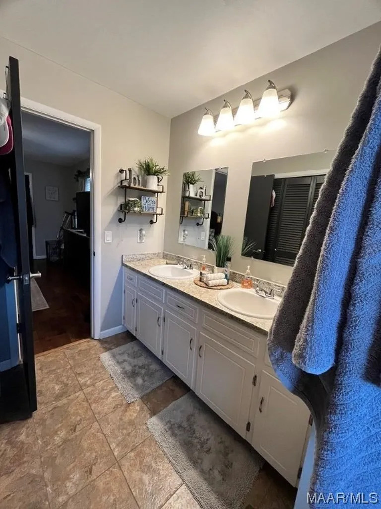 307 Pondella Drive Enterprise AL 36330