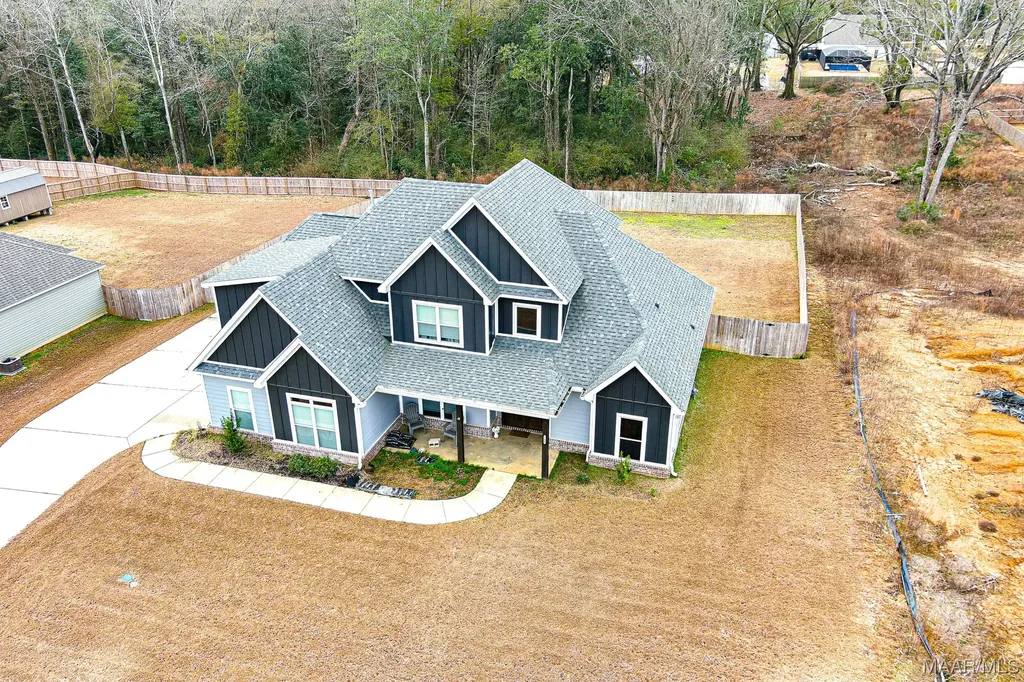 104 Hand Lane Enterprise AL 36330