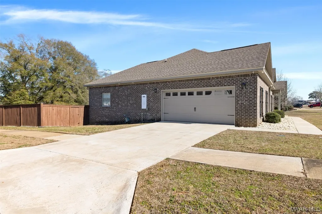 9 Overlook Pass Enterprise AL 36330