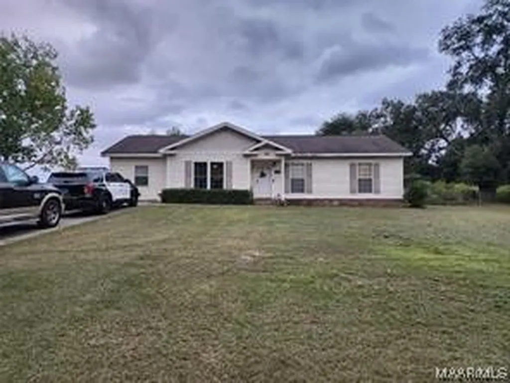 1754 Harden Road Slocomb AL 36375