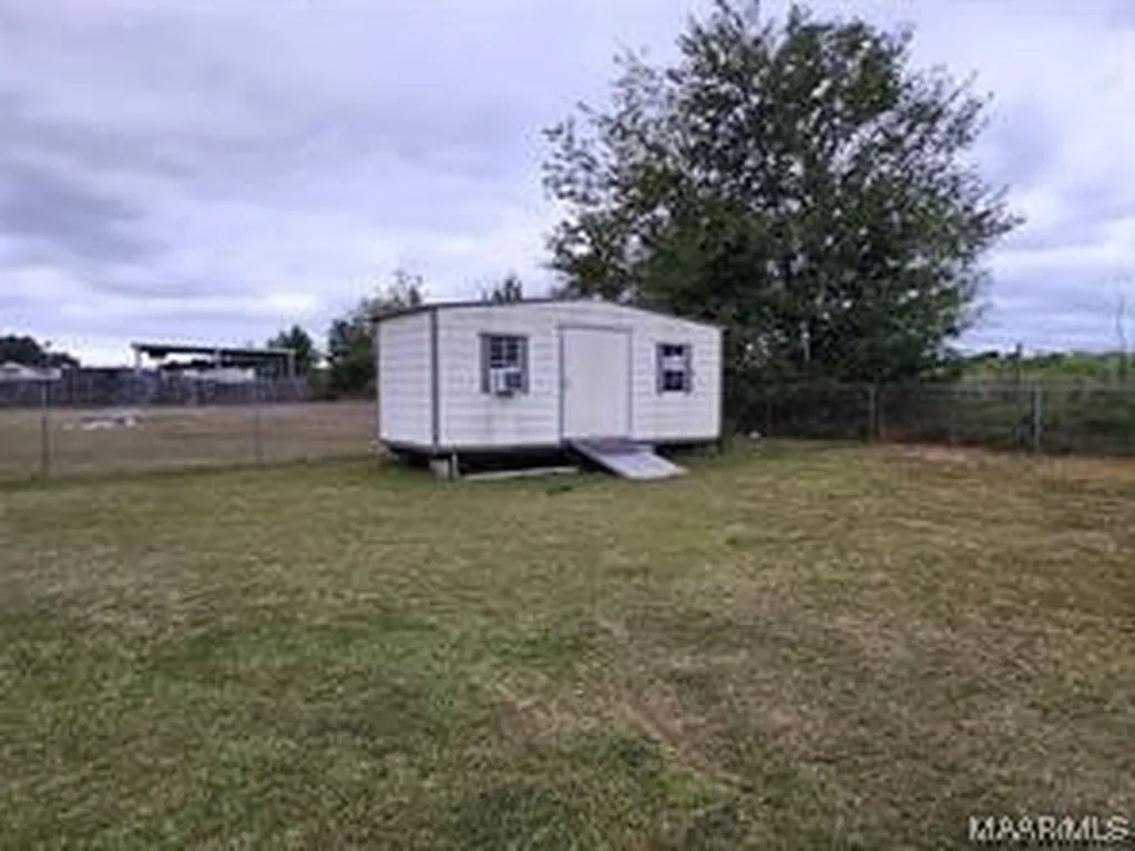 1754 Harden Road Slocomb AL 36375
