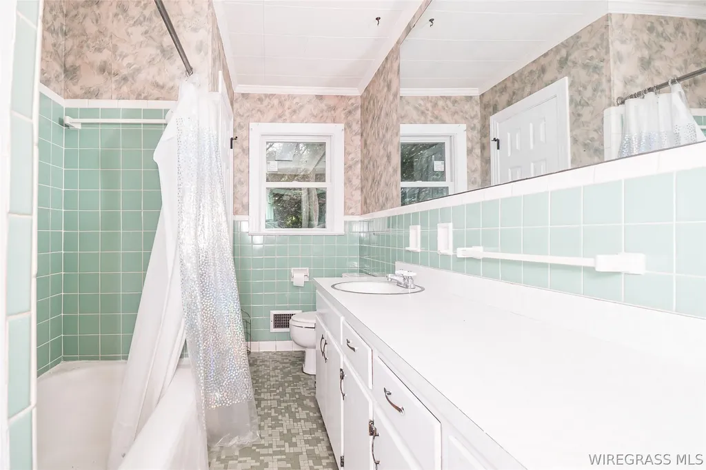 254 Newton Avenue Ozark AL 36360