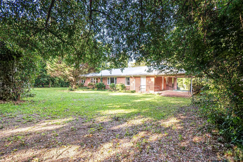 254 Newton Avenue Ozark AL 36360