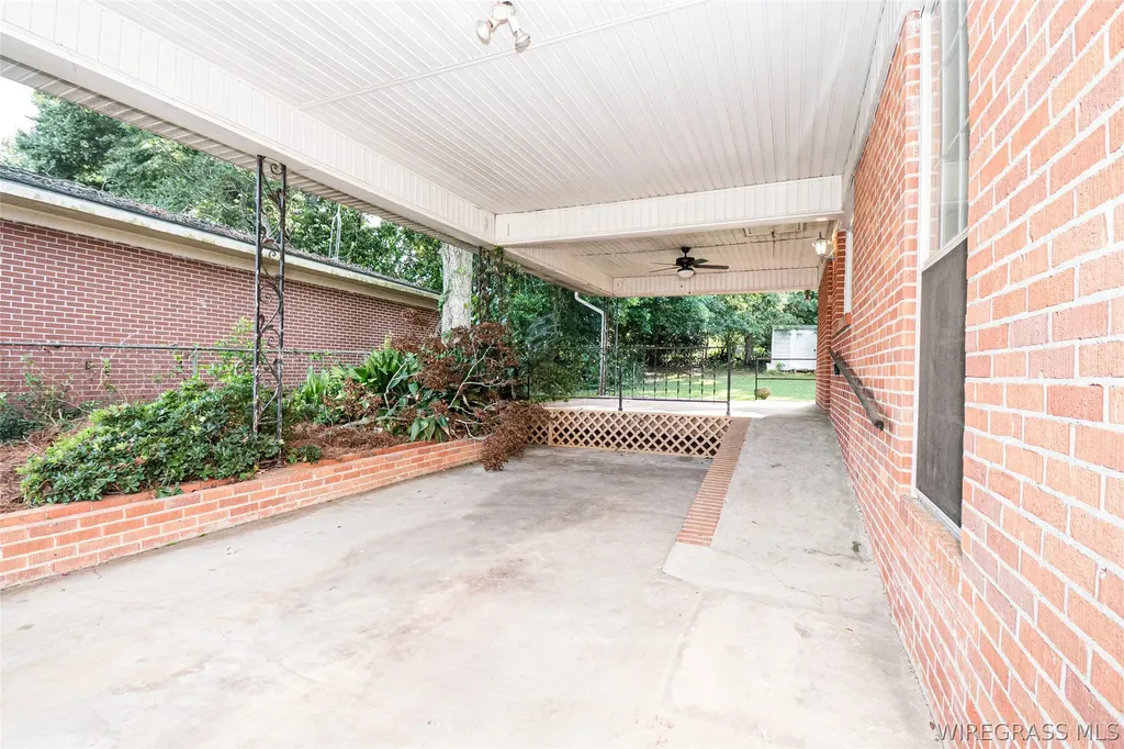 254 Newton Avenue Ozark AL 36360