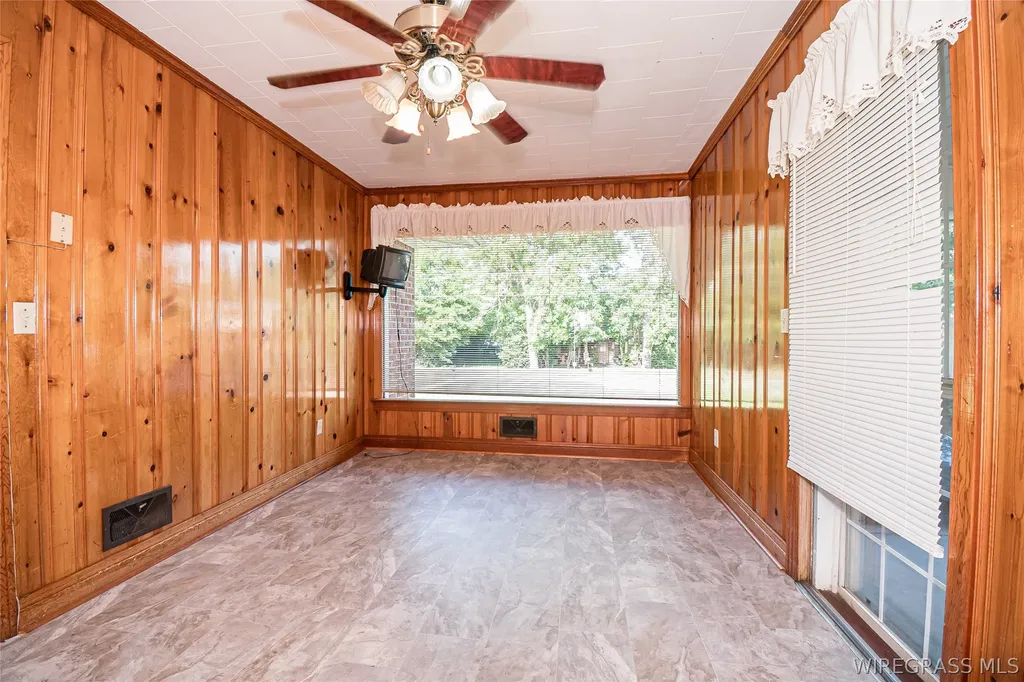 254 Newton Avenue Ozark AL 36360