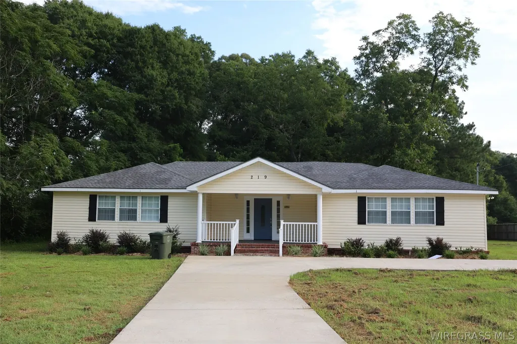 219 East Drive Enterprise AL 36330
