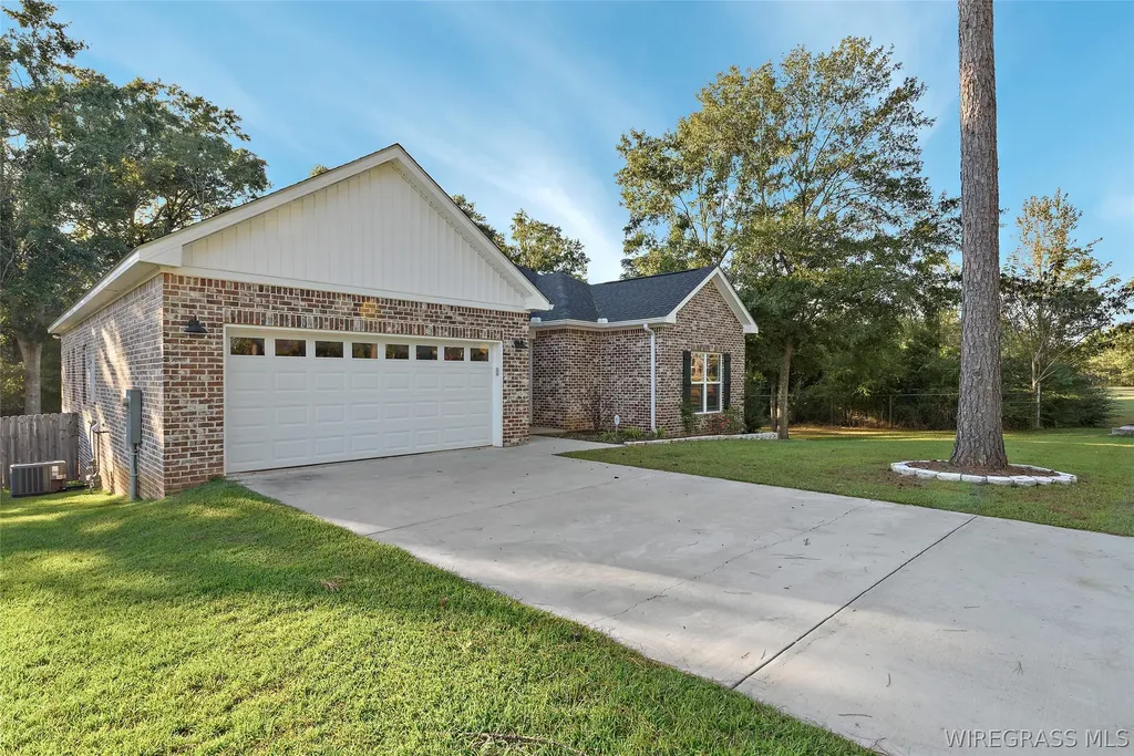 112 Bellwood Trail Enterprise AL 36330