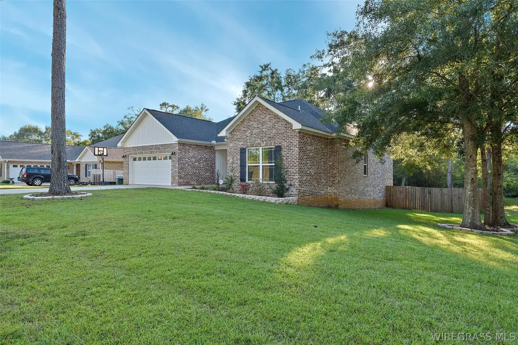 112 Bellwood Trail Enterprise AL 36330