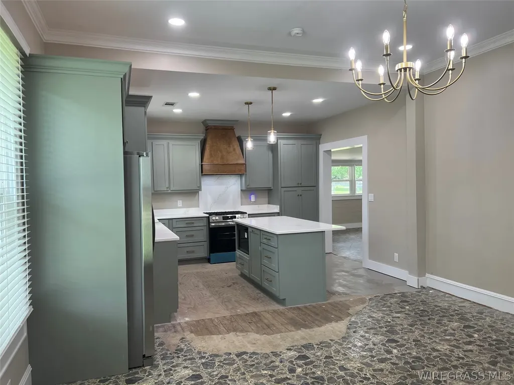 334 W Third Street Luverne AL 36049