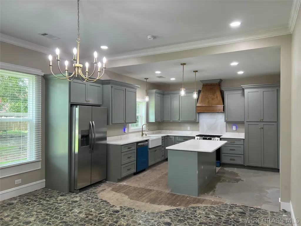 334 W Third Street Luverne AL 36049
