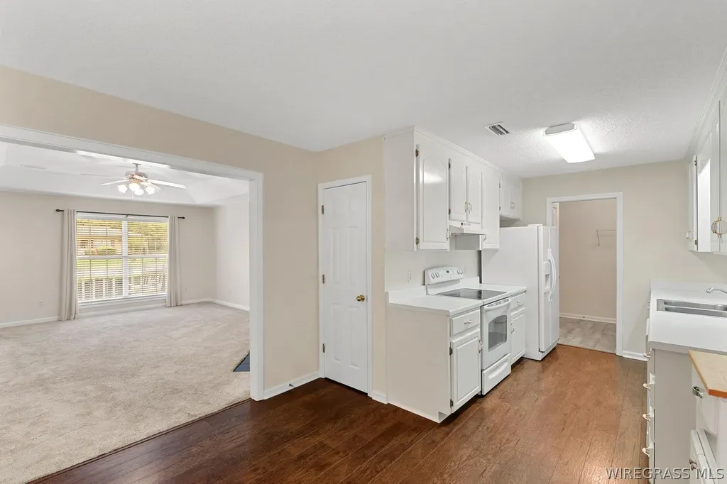 515 W Court Street Slocomb AL 36375