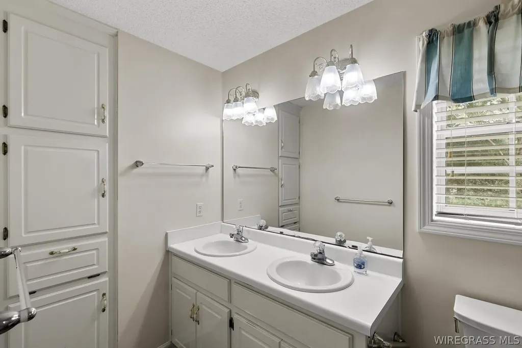 515 W Court Street Slocomb AL 36375