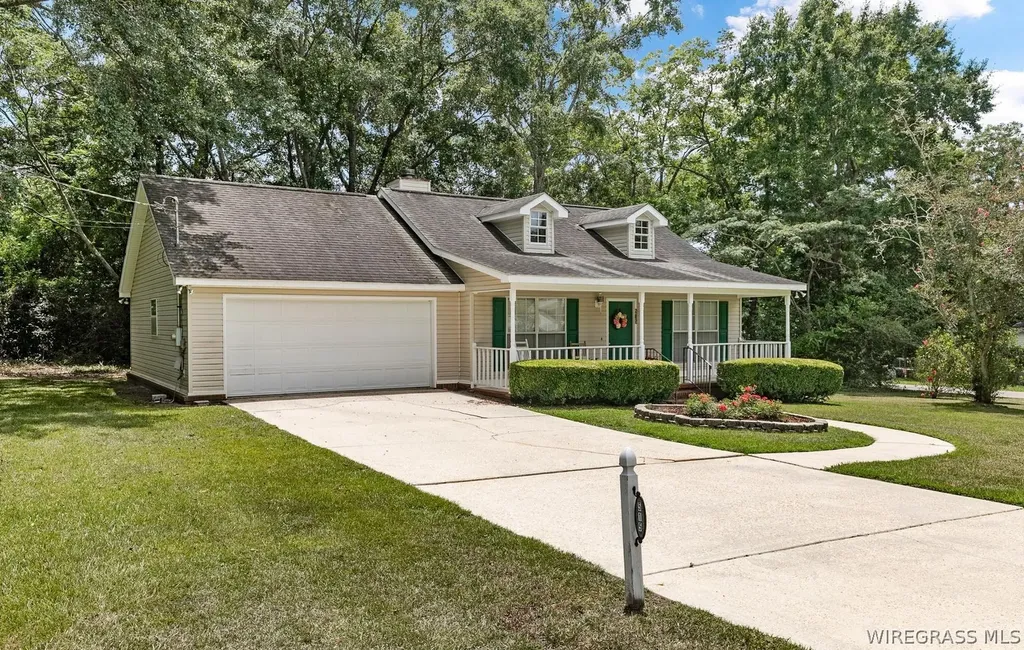 515 W Court Street Slocomb AL 36375