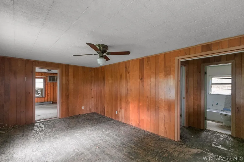 515 W Court Street Slocomb AL 36375