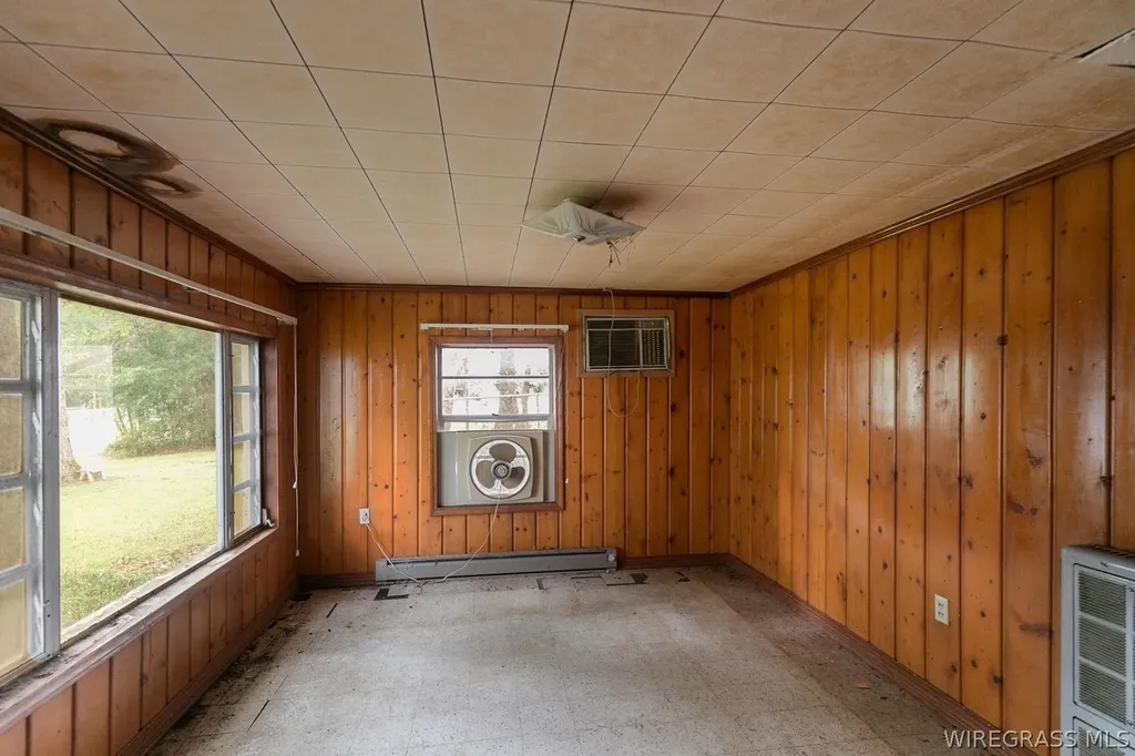 515 W Court Street Slocomb AL 36375