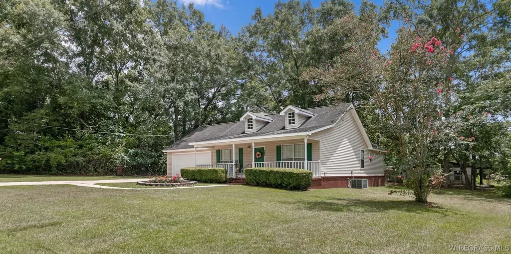 515 W Court Street Slocomb AL 36375