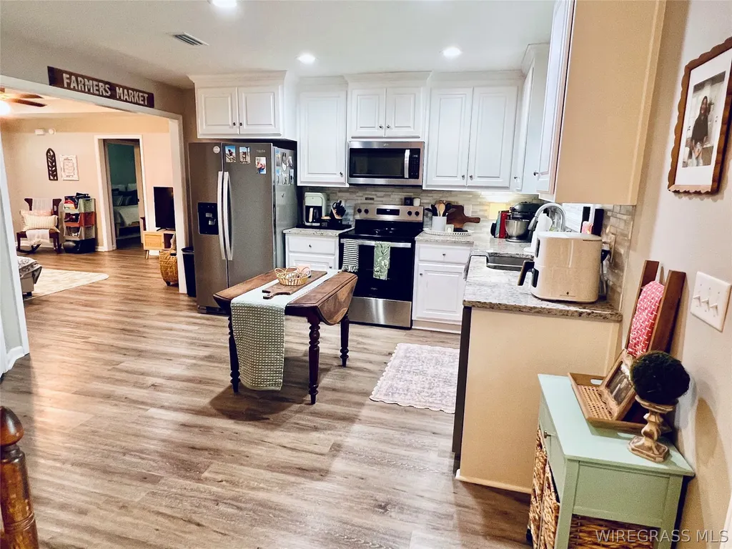 24 Edwin Reynolds Road Cottonwood AL 36305