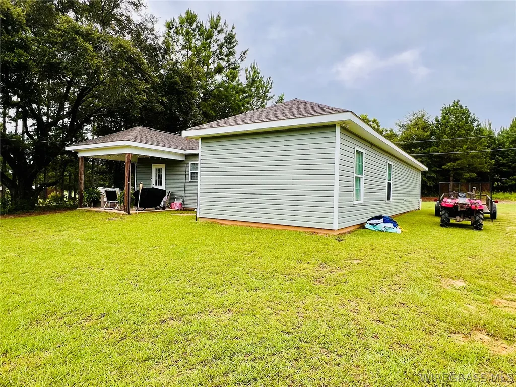 24 Edwin Reynolds Road Cottonwood AL 36305