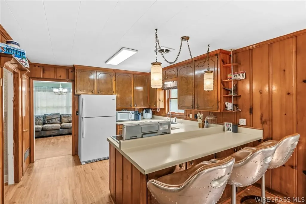 108 E Register Avenue Geneva AL 36340