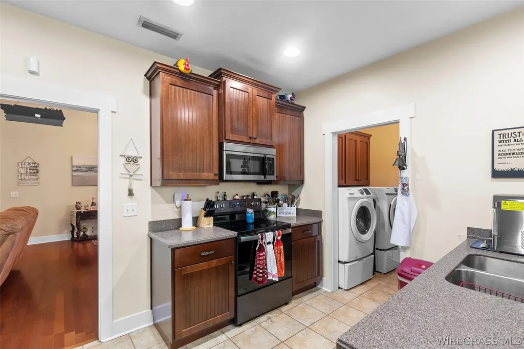 236 Weeping Willow Trail Headland AL 36345