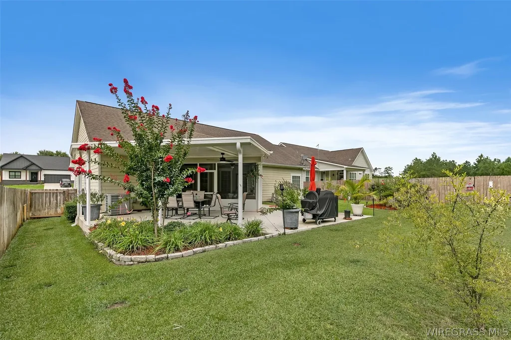 236 Weeping Willow Trail Headland AL 36345