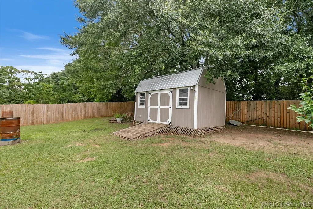 236 Weeping Willow Trail Headland AL 36345
