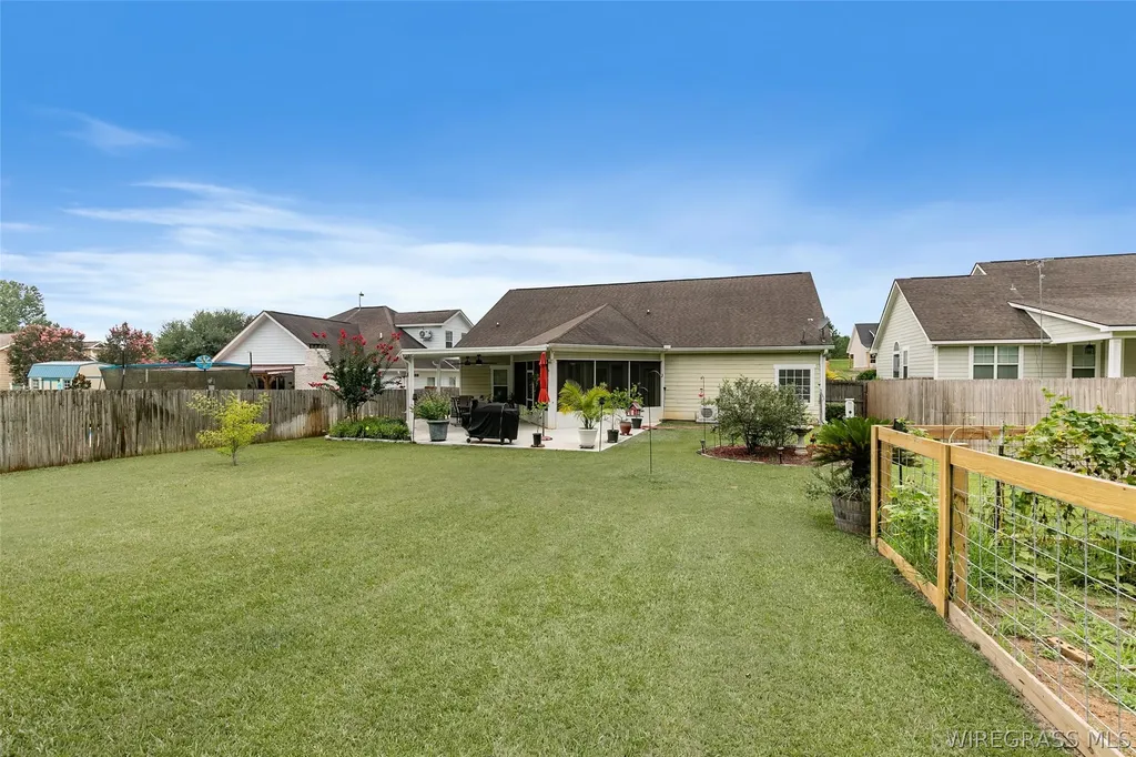 236 Weeping Willow Trail Headland AL 36345