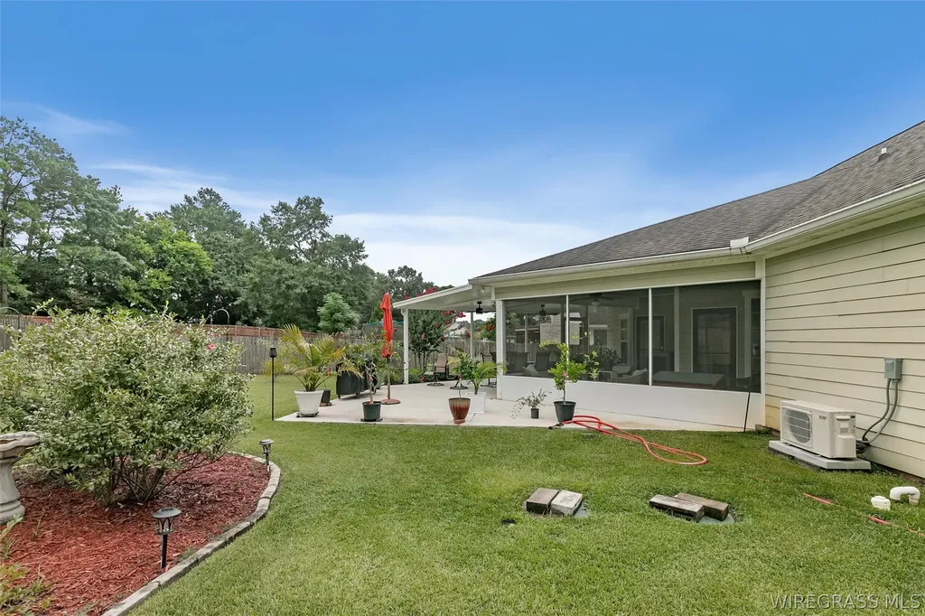 236 Weeping Willow Trail Headland AL 36345