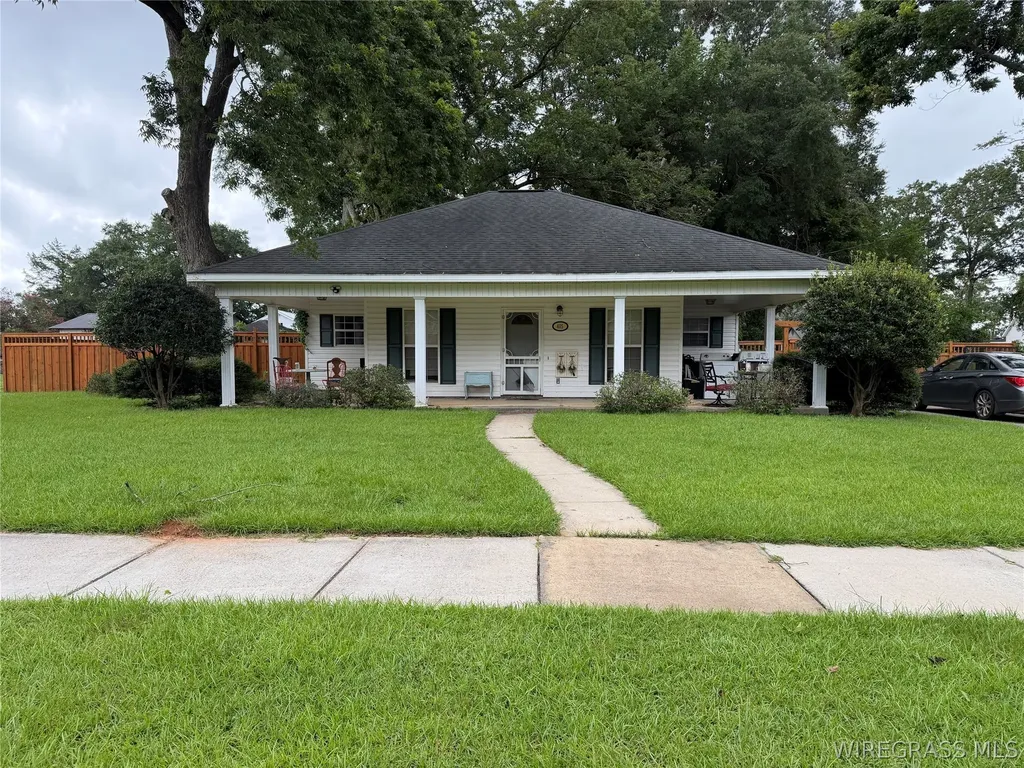 405 W Lee Street Enterprise AL 36330
