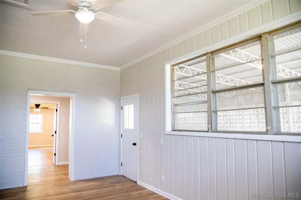 702 W Jernigan Avenue Geneva AL 36340