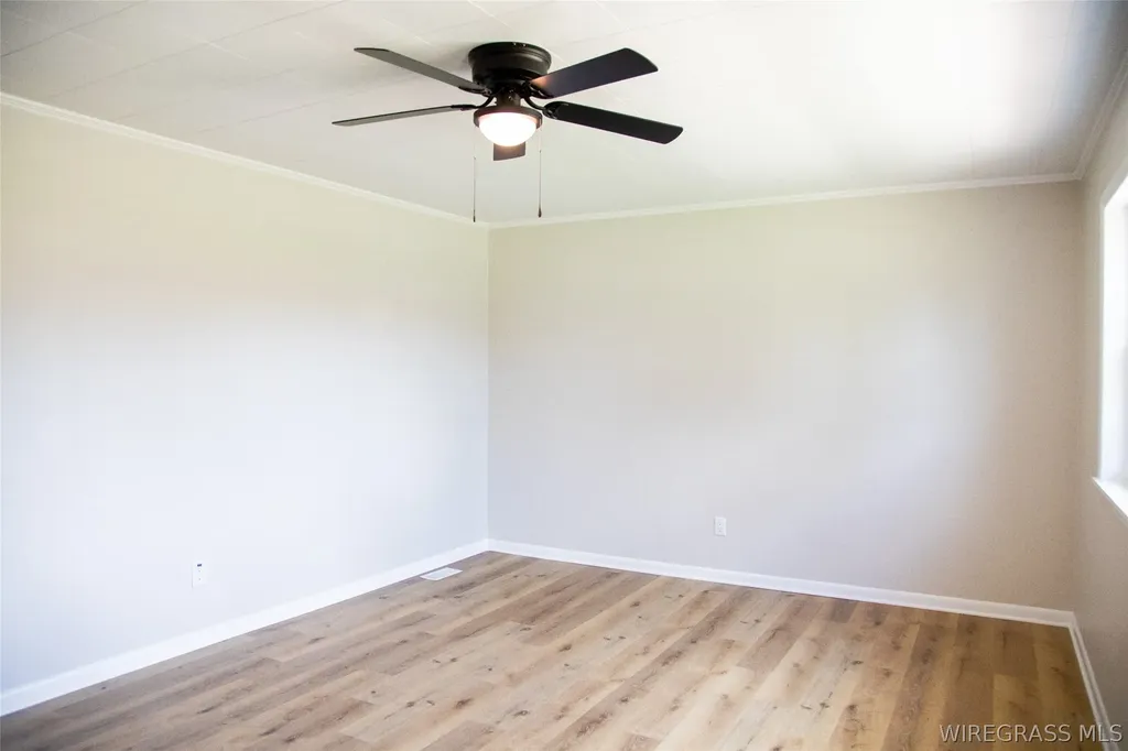 702 W Jernigan Avenue Geneva AL 36340