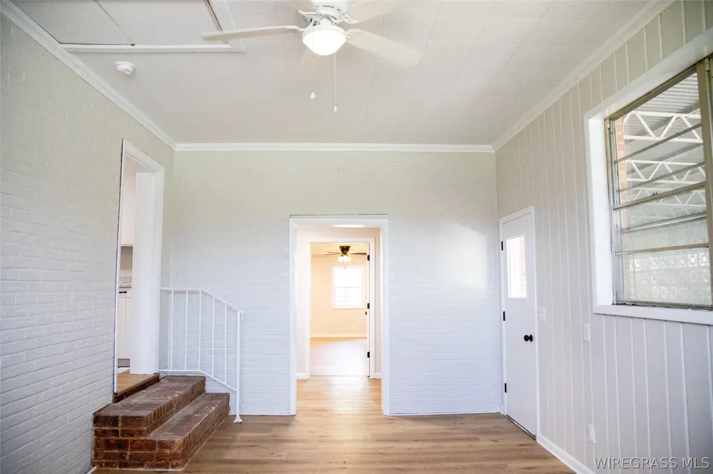 702 W Jernigan Avenue Geneva AL 36340