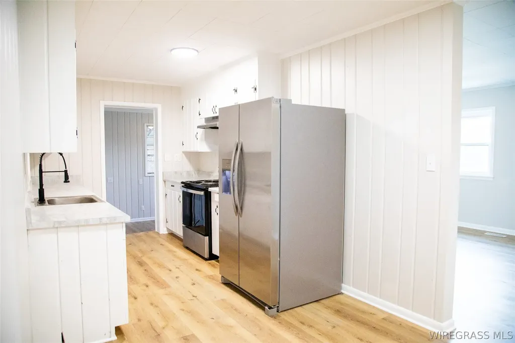 702 W Jernigan Avenue Geneva AL 36340