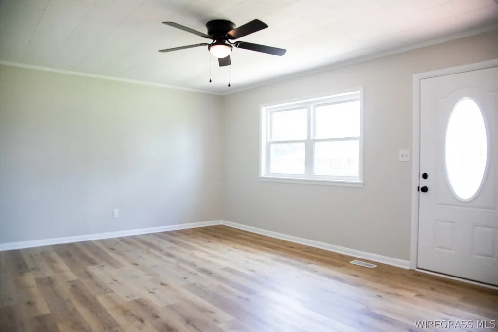 702 W Jernigan Avenue Geneva AL 36340