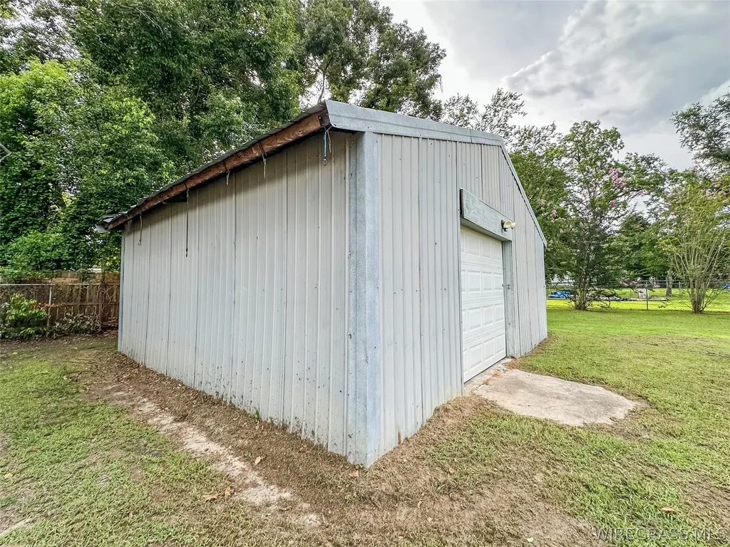108 S Greenwood Street Geneva AL 36340