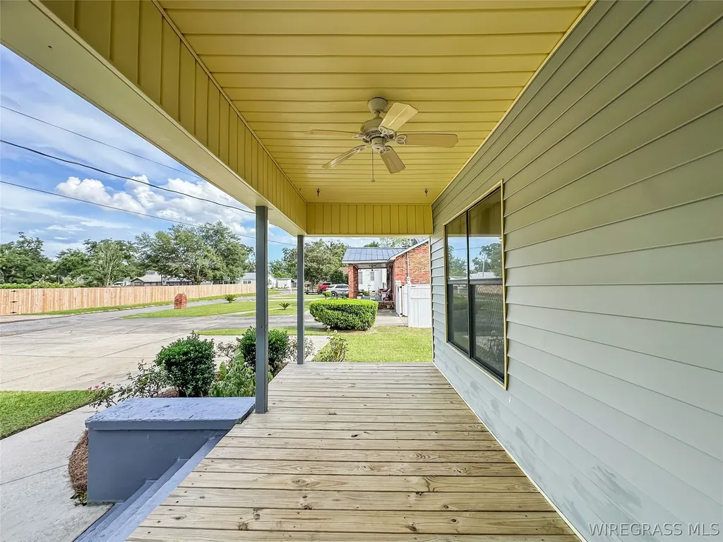 108 S Greenwood Street Geneva AL 36340